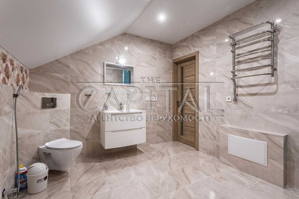 Продаж будинку в Підгірцях