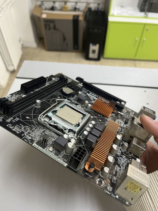 i3-6100+ ASRock H110M- Dgs
