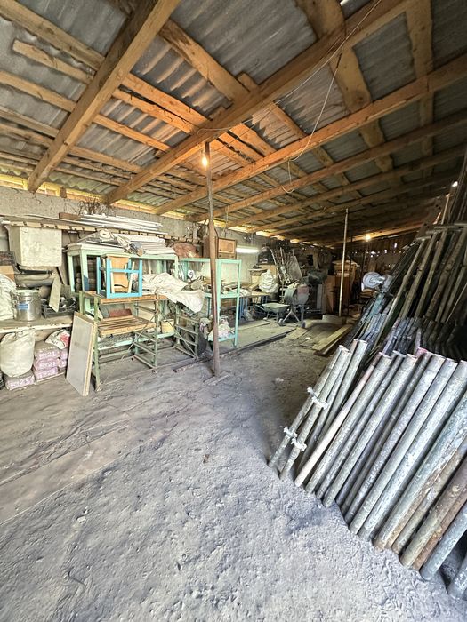 Продається будівля у центрі міста