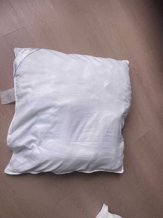 enchimento de almofada grande