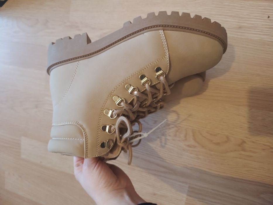 Buty zimowe damskie