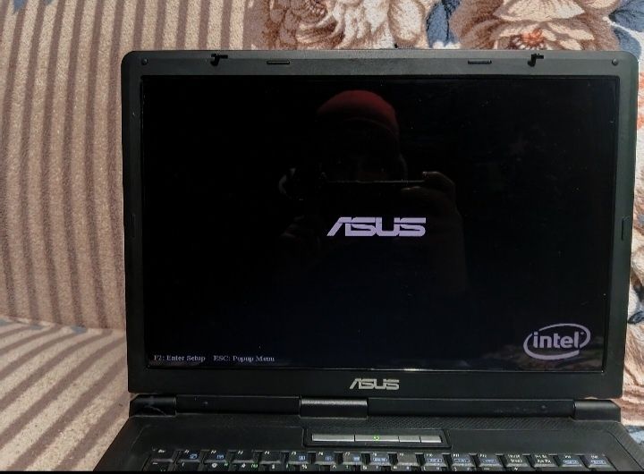 Продам ноутбук..