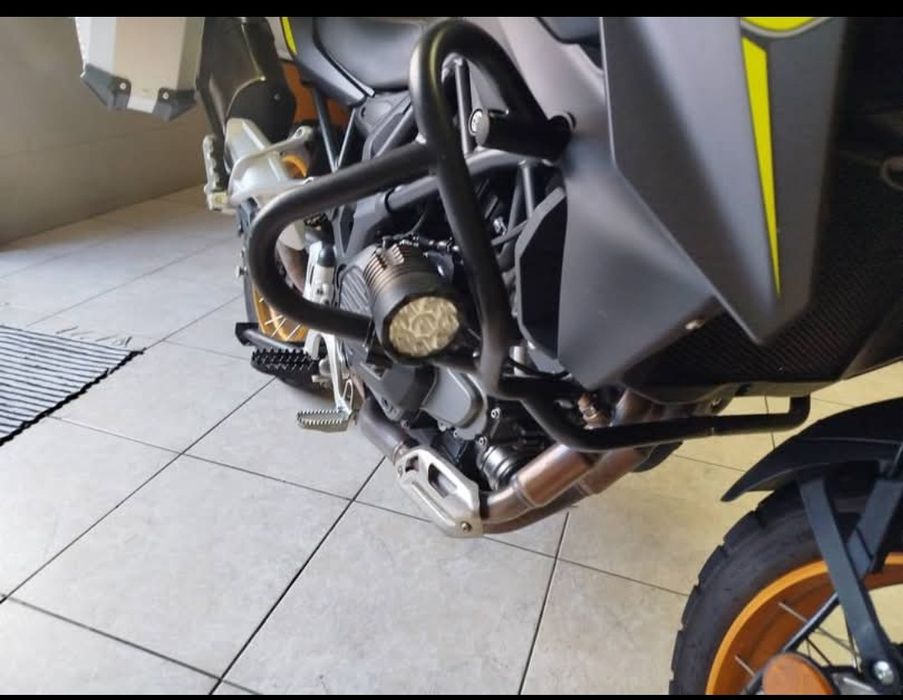 Moto QJ Motor 550 X