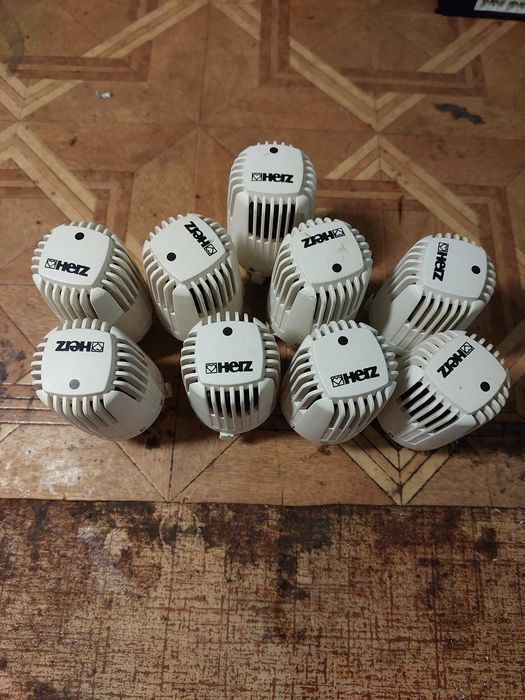 Термоголовка для радиатора.