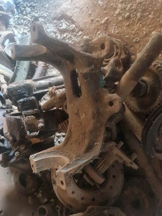 Запчастини трактор т 40