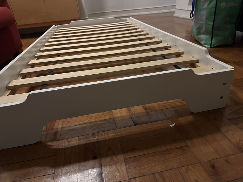 Cama estilo montesoori