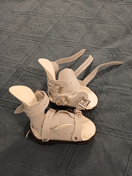 Botas pé boto - tamanho 3 e 5