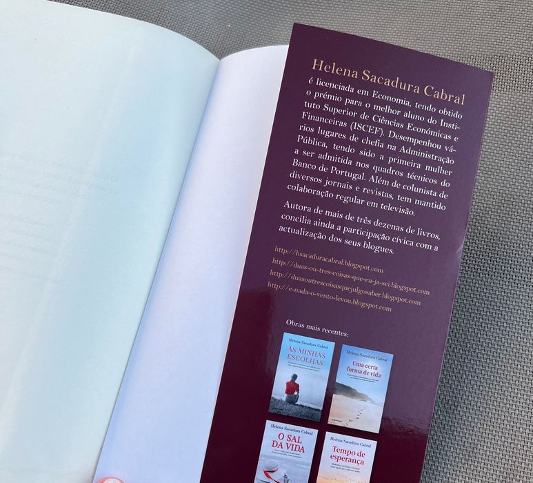 Livro “Dez Mulheres Que Amaram Demais”, Helena Sacadura Cabral