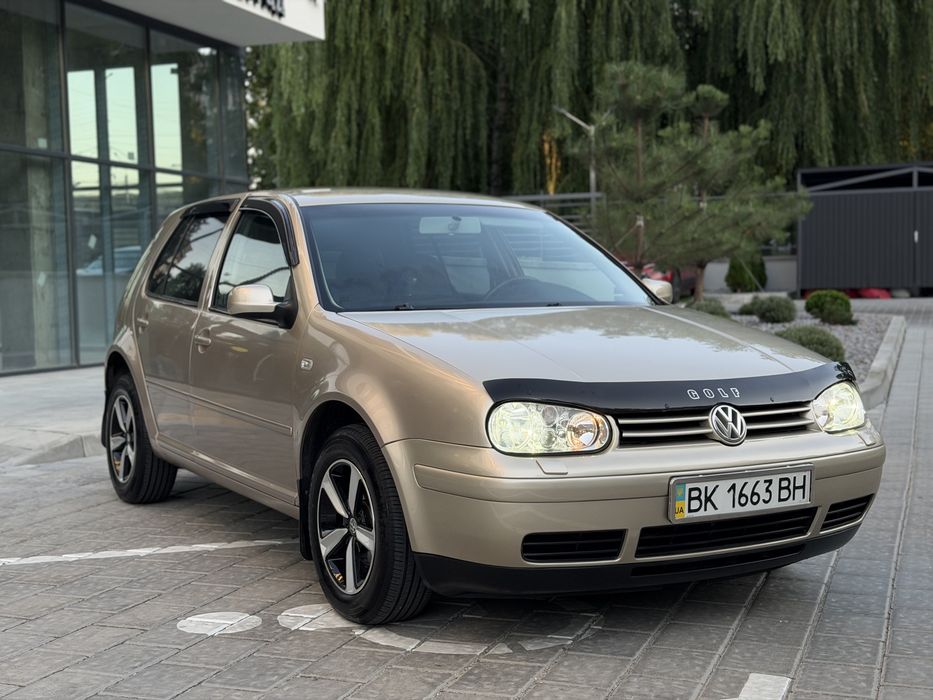 Продам Volkswagen Golf АВТОМАТ