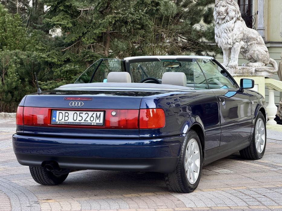 Audi 80 cabriolet 1.8 adr piekny stan rezerwacja