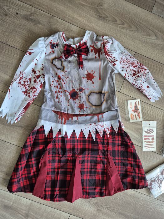 Strój zombie Uczennica Halloween karnawał 116/122