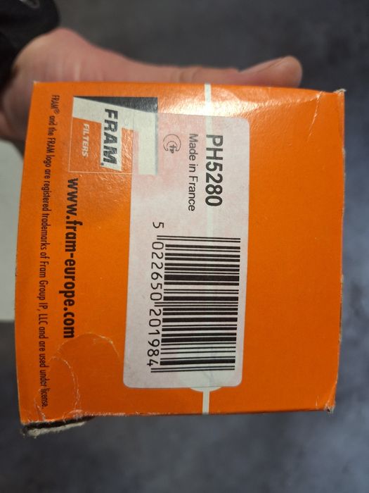 Масляний фільтр на авто Subaru PH5280