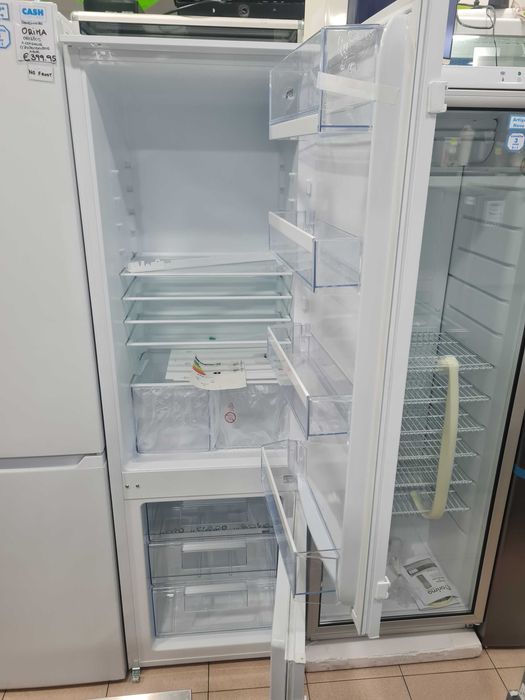 Combinado Frigorifico encastre SMEG . Por estrear. 1 ano garantia