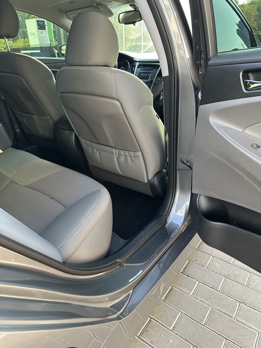 Hyundai Sonata 2014 року.