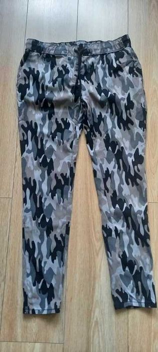 Spodnie moro Janina roz. 40 jak nowe