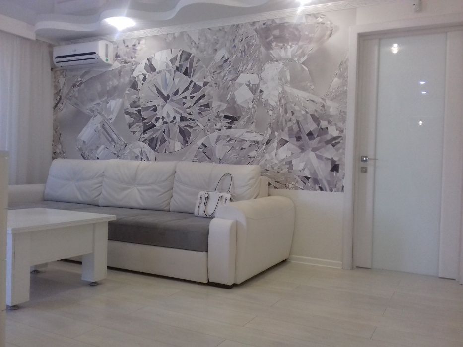 2-комн люкс в центре на проспекте.Посуточно,почасово