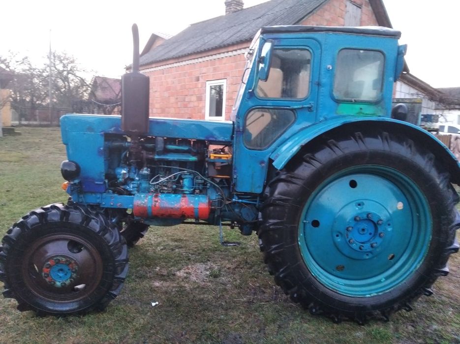 Продам трактор,причіп,косарку,діски