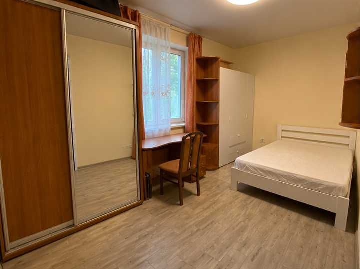 Будинок у Ворзелі 140 м², 8 соток, баня та укриття