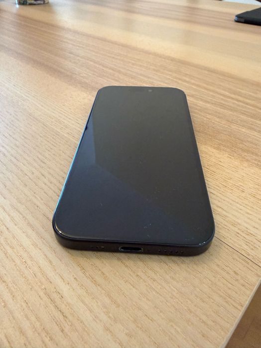 iPhone 15 Preto, 256GB