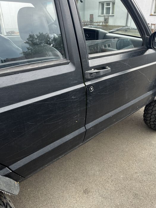 Jeep Cherokee XJ 2.5 Mopar, LPG, lift, 31 cali