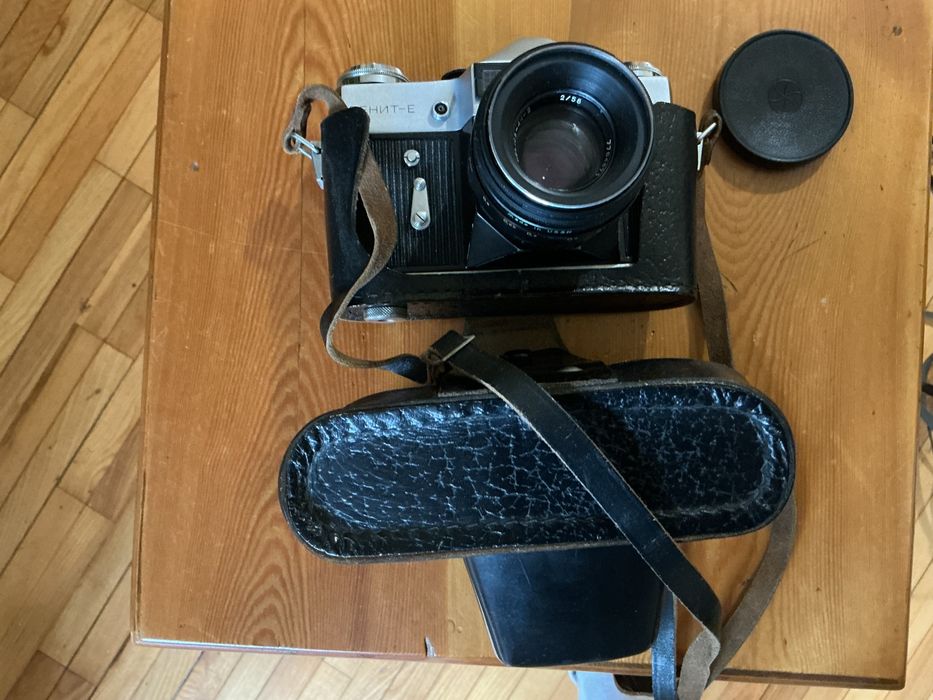 Фотоапарат часів СРСР Zenit E