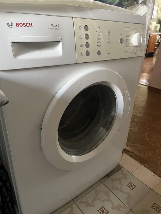 Стиралоная машинка Bosh