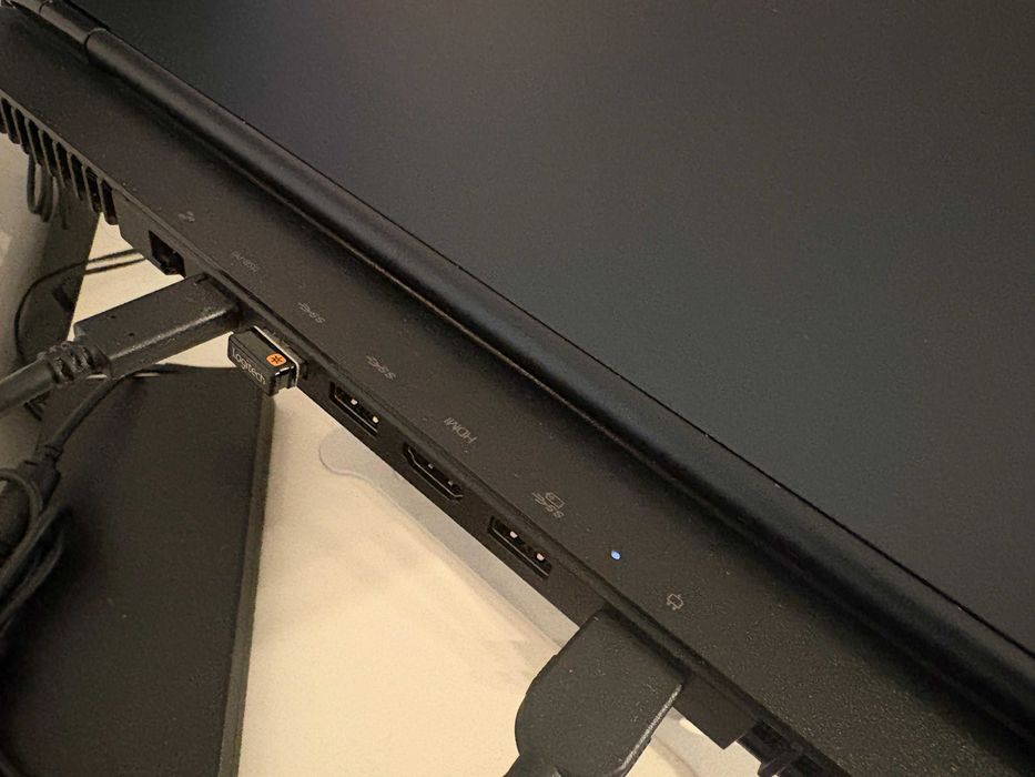 Portátil Gaming Lenovo 15ACH6H-879 (24 GB RAM, 2 discos SSD, Nvidia 6GB), COMO NOVO
