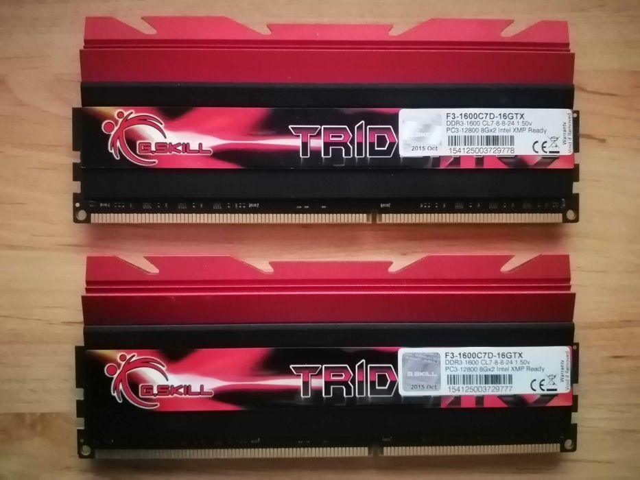 2x RAM - 8GB cada