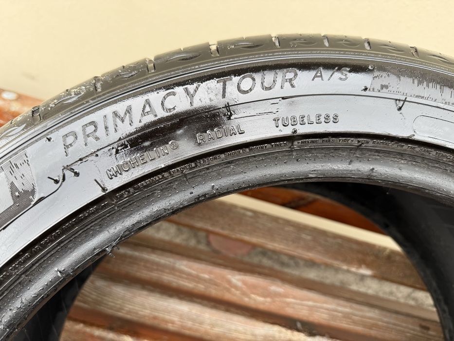 Michelin Primacy Tour размером 255/40 R19 100 V A/S
