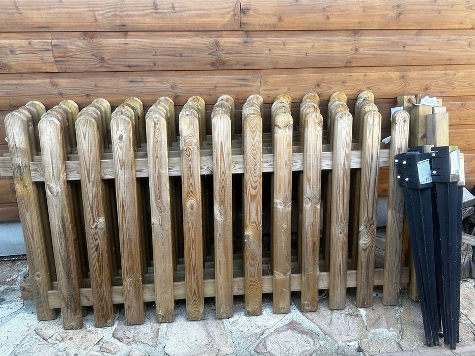 Płot sztachetowy 100x180cm 5 przęseł 6 słupów 6 kotwa wbijana