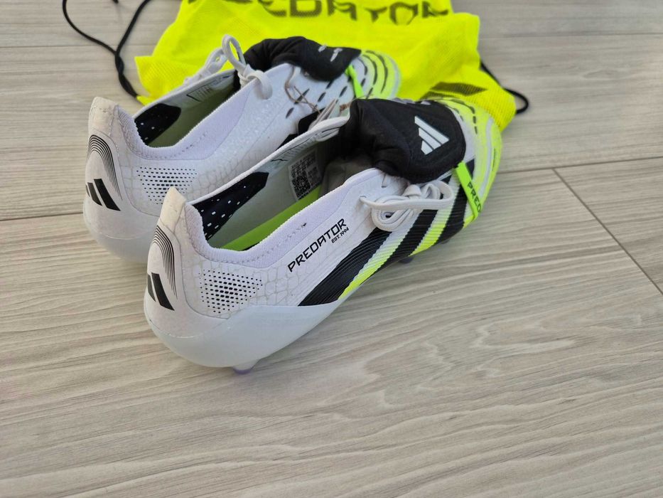 Profesjonalne korki adidas Predator Elite FT AG JS0945 rozmiar 44