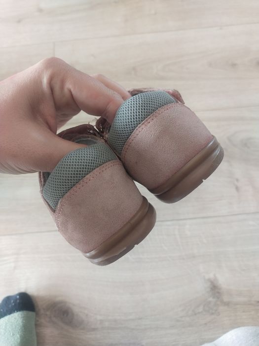 Różowe sandały dziewczęce Lasocki 26