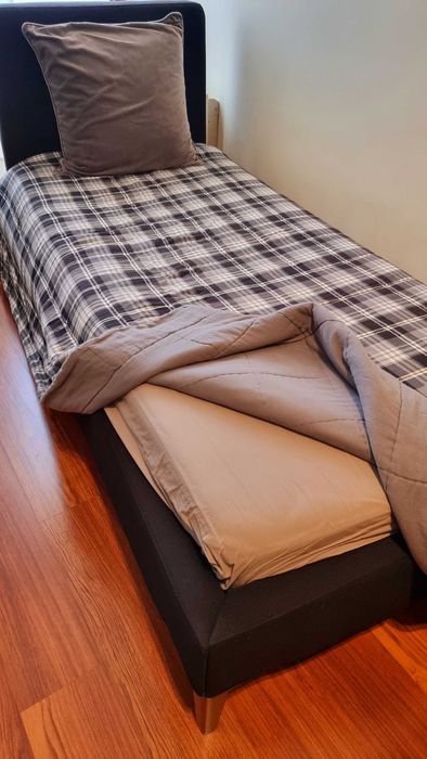 Cama de solteiro 200cm x 90cm com colchão