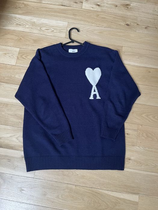 Sweter Ami Paris z sercem Granatowy