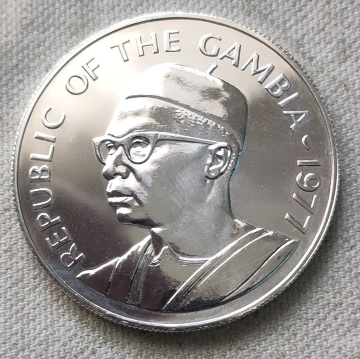 Гамбія 40 даласі 1977 рік. " Трубкозуб африканський" СРІБЛО.