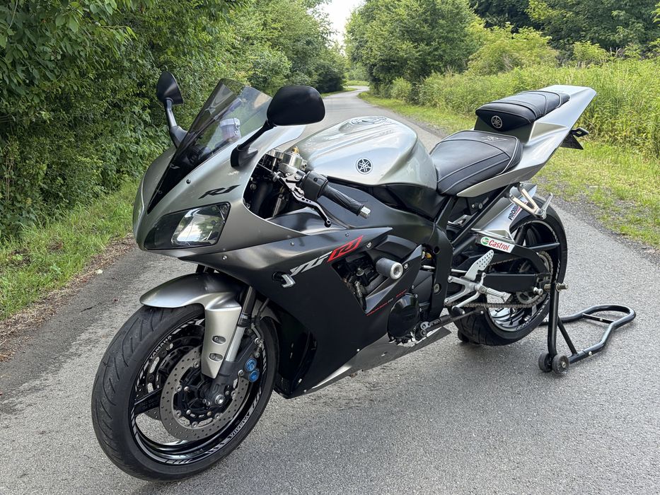 YAMAHA R1 RN09 2004 Ostatni wypust PIEKNA