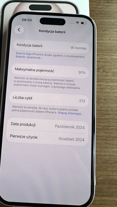 Iphone 15 różowy