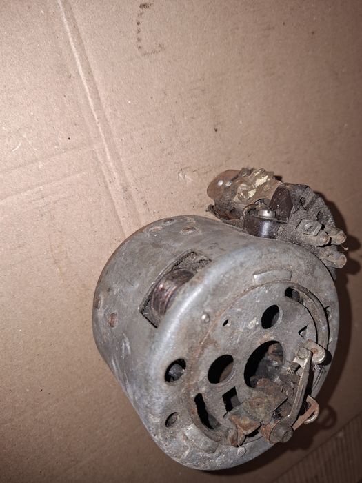 Pradnica zaplon stator jawa 6v-45w-1500