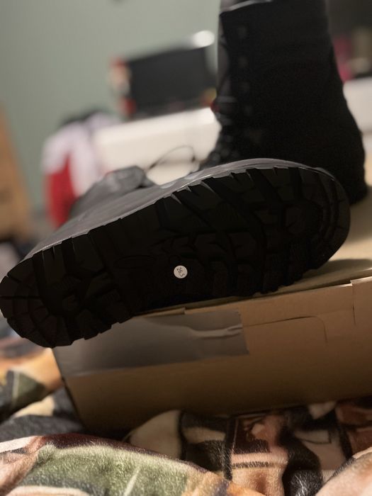 Buty wojas z membraną izolacyjną