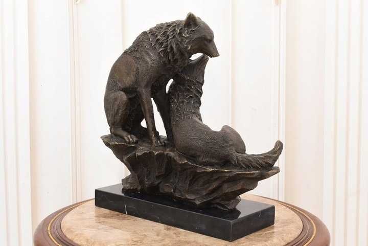 Dwa Wilki z Brązu - Wilk Wilczyca - Figura Rzeźba z Brązu Myśliwska