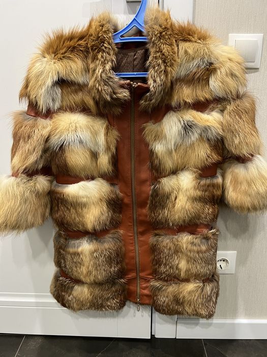 Продам жилетку из лисы