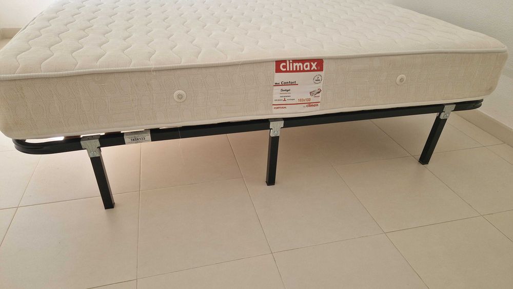 Sommier e Colchão Modelo Confort, marca Climax 183 cm x 133 cm