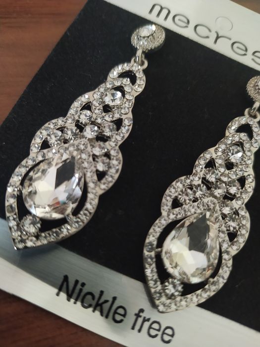 Piękne kolczyki  długość 6 cm