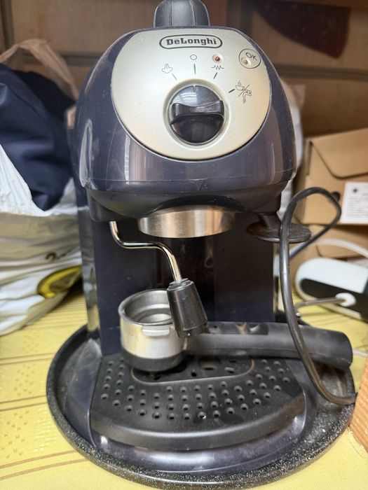 Кавоварка delonghi
