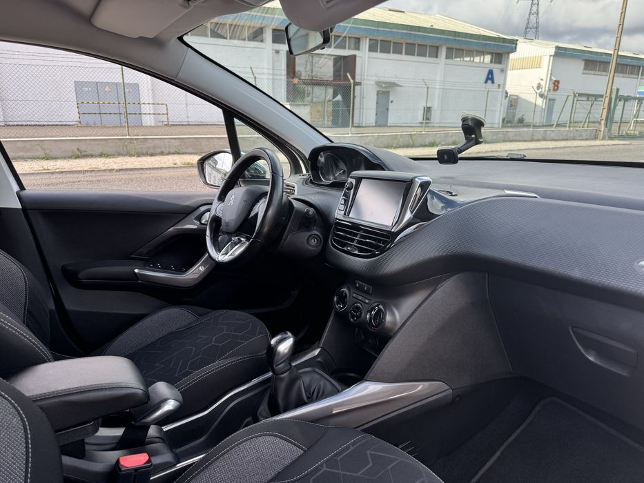 Peugeot 2008 PureTech 1.2