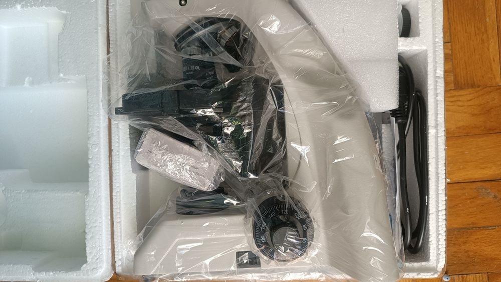 Mikroskop Delta Optical Triokular - jak nowy