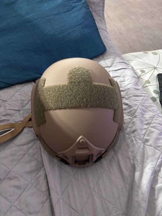 Capacete tan com ajuste de tamanho