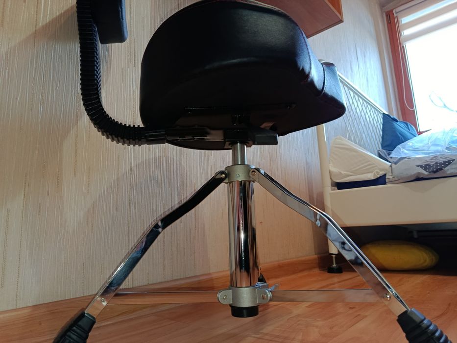 NOWY stołek hydrauliczny z oparciem