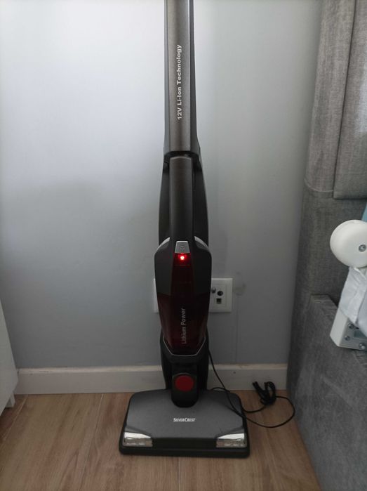 Aspirador Vertical  Silvercrest