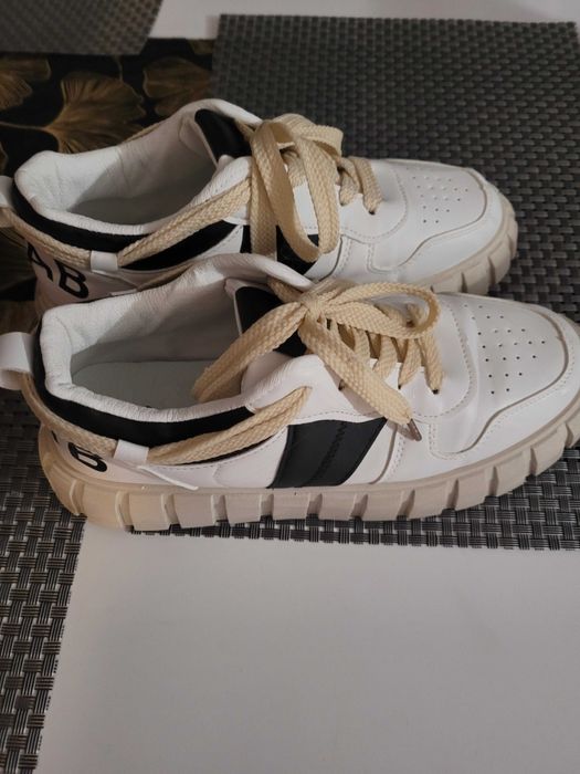 Super buty rozm.40